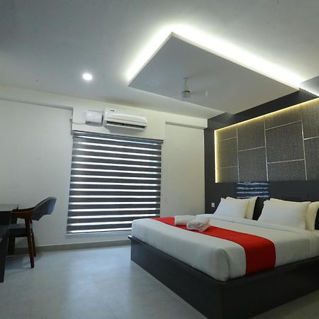 D-Luxe Hotel Kochi Exteriér fotografie