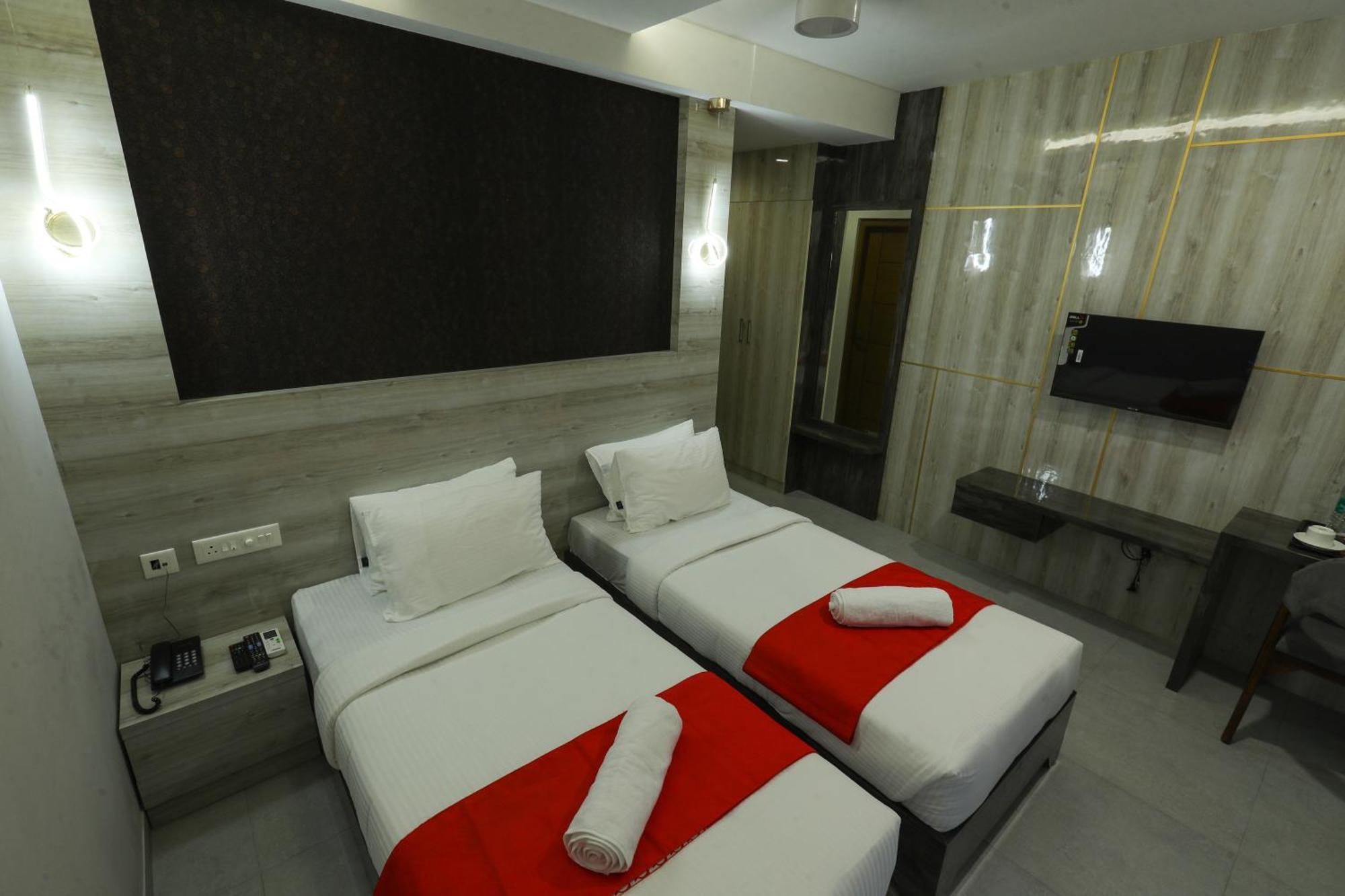 D-Luxe Hotel Kochi Exteriér fotografie